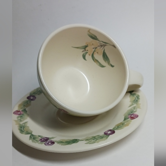 Set of 8 Jamberry by Pfaltzgraff, Stoneware Cups & Saucers - Picture 3 of 8